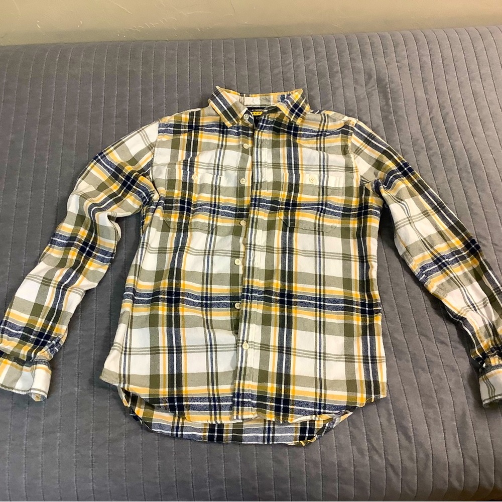 Men’s Flannel Button-up
